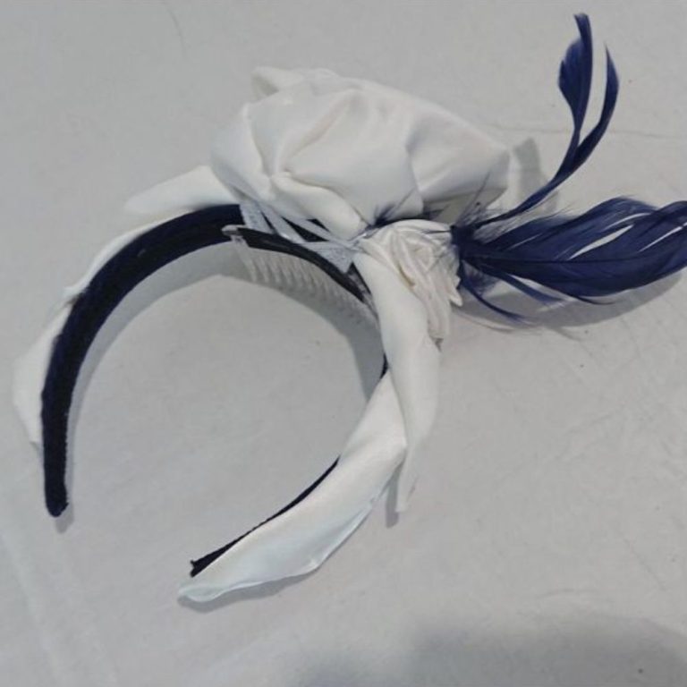 White Fascinators: Bridal, Race Day and Engagement Styling with White Rosy