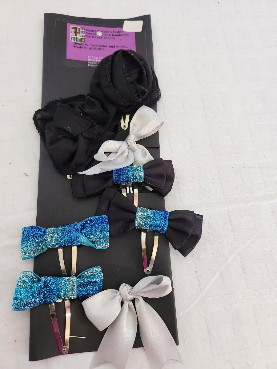 Black Teal Bow Hair Clips Set view 2