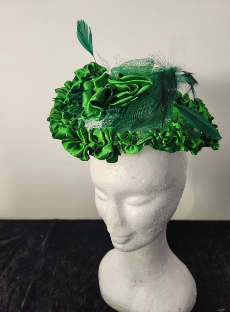 Emerald Ruffle Women Headpiece view 3