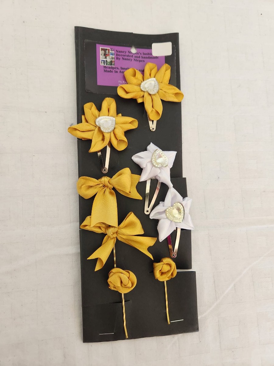 Gold White Flower Hair Clips Set