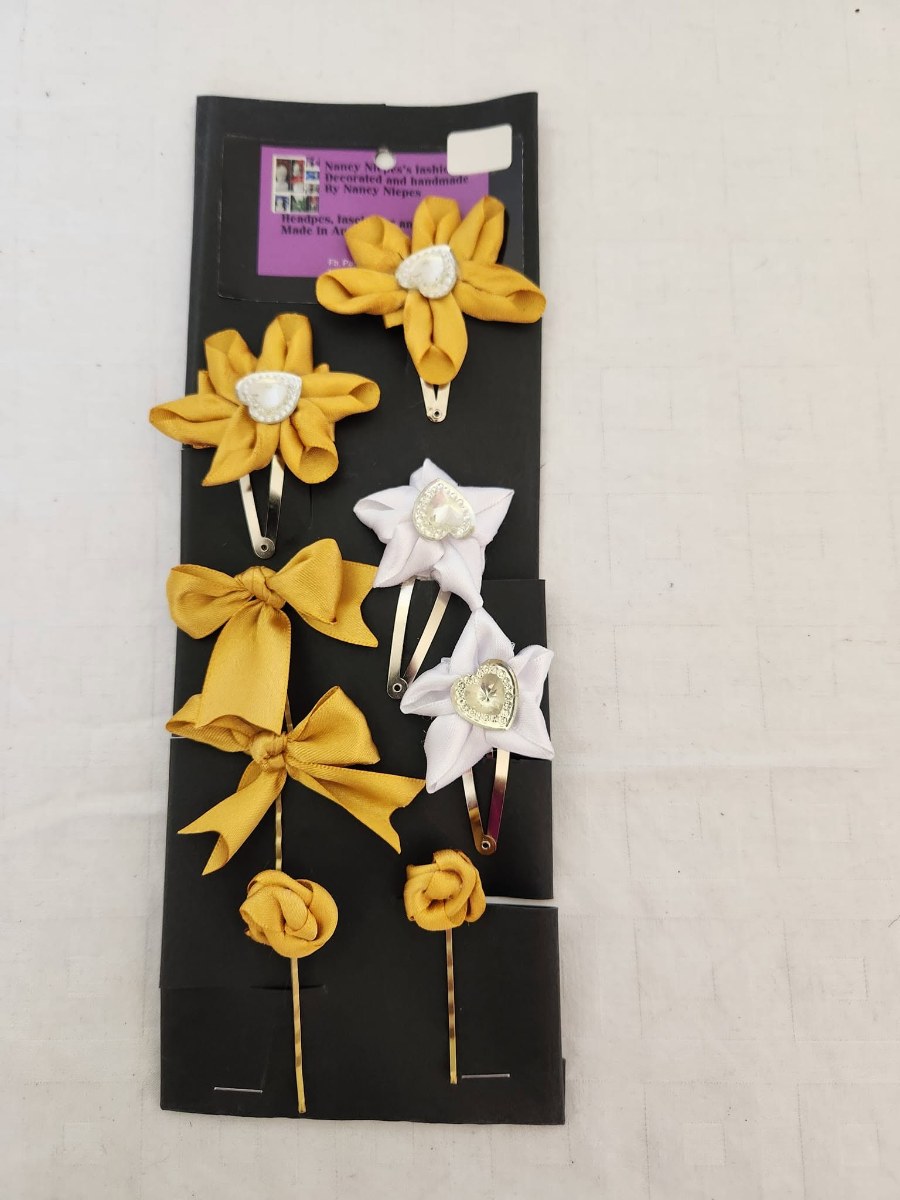 Gold White Flower Hair Clips Set view 3