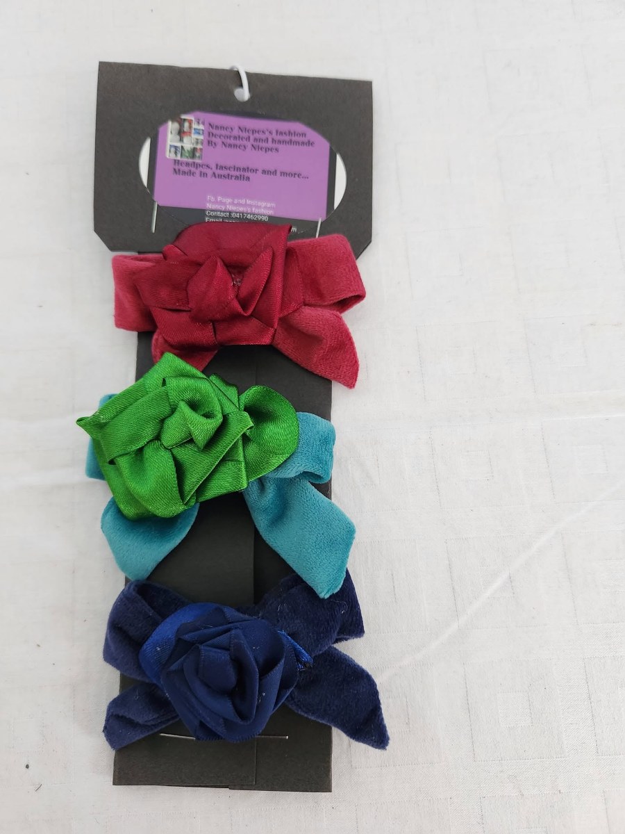 Rainbow Bow Hair Clips Set view 2