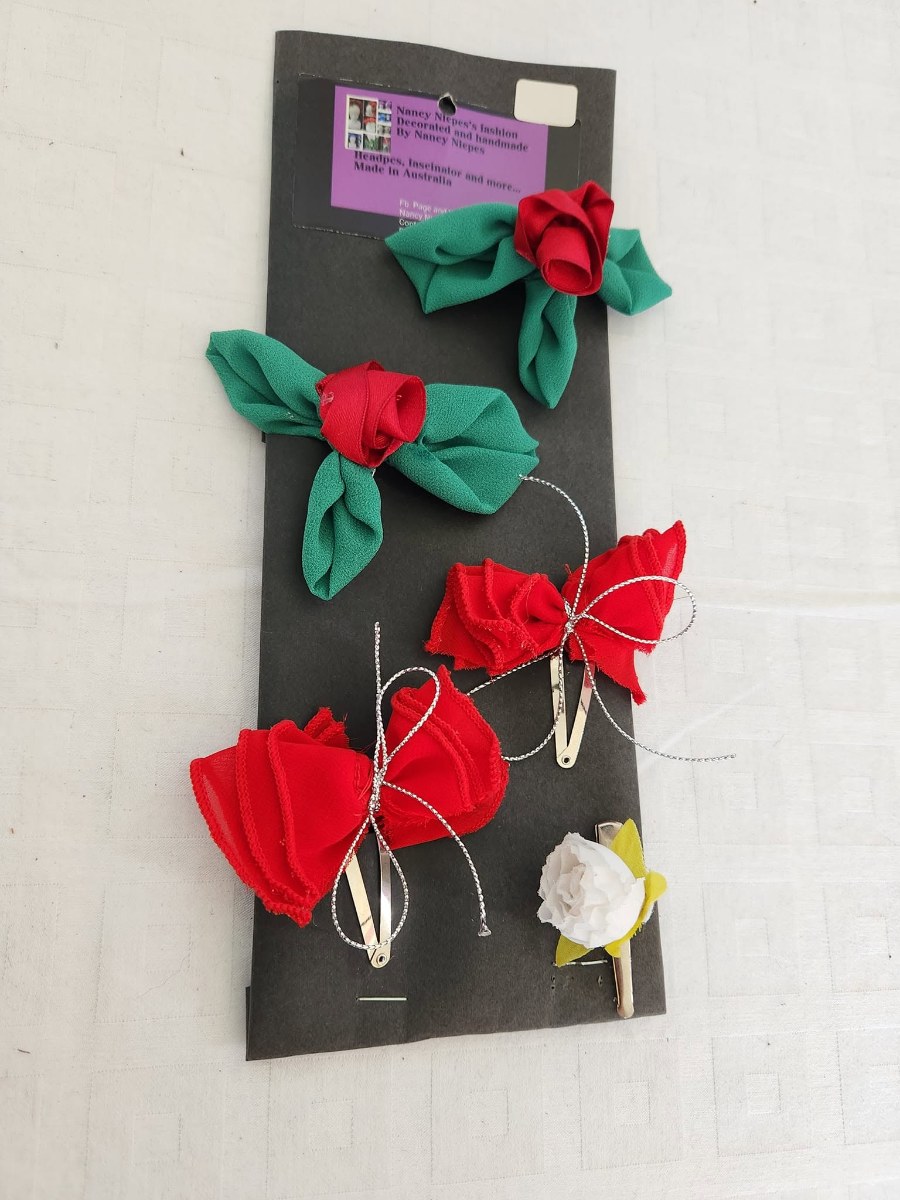 Red Green Bow Hair Clips Set