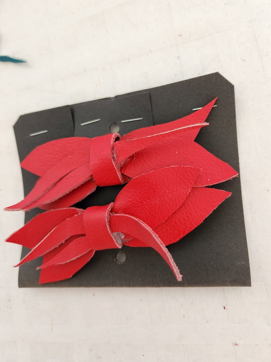 Red Leather Bow Hair Clips view 6