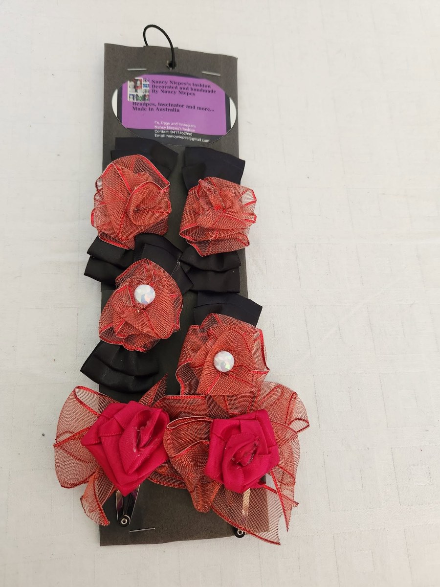Red Tulle Flower Hair Clips Set view 2