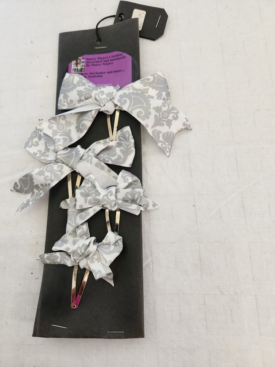 Silver Bow Hair Clips Set view 3